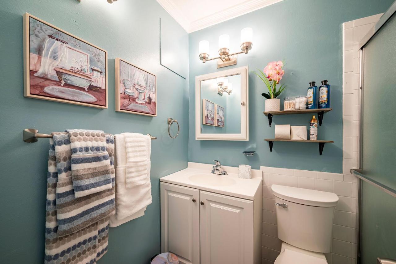 Lovely Comfort Uptown Condo For Houston Trip. Bagian luar foto