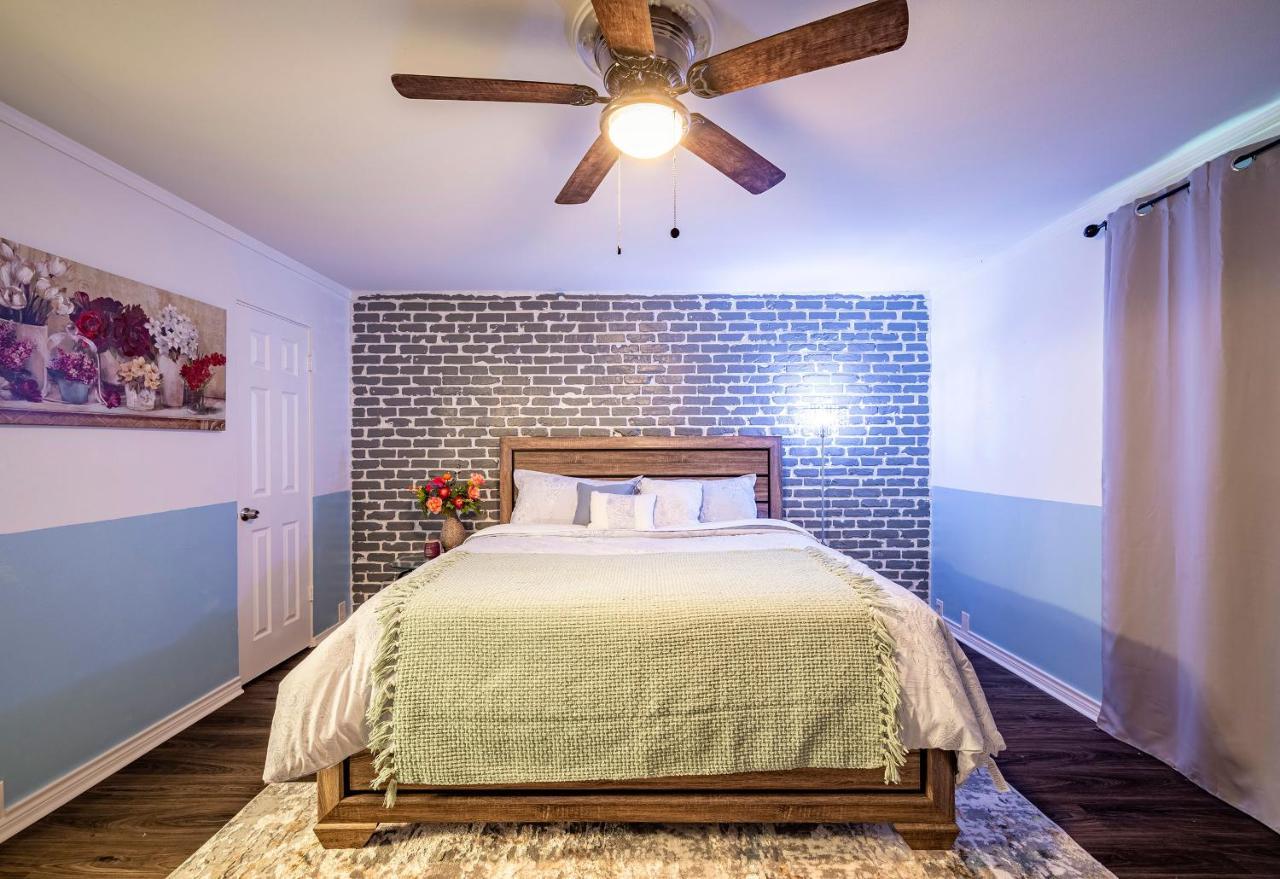Lovely Comfort Uptown Condo For Houston Trip. Bagian luar foto