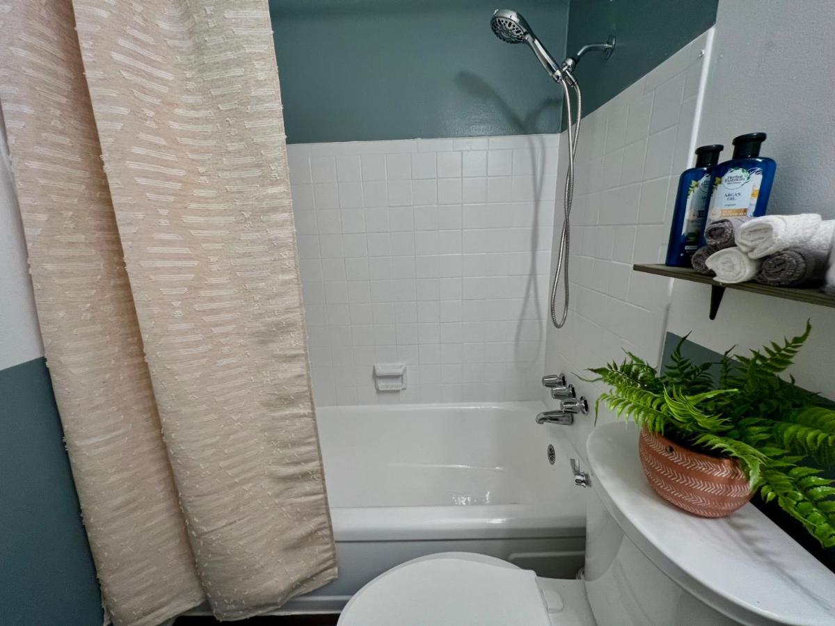 Lovely Comfort Uptown Condo For Houston Trip. Bagian luar foto