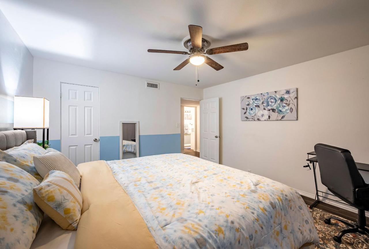 Lovely Comfort Uptown Condo For Houston Trip. Bagian luar foto