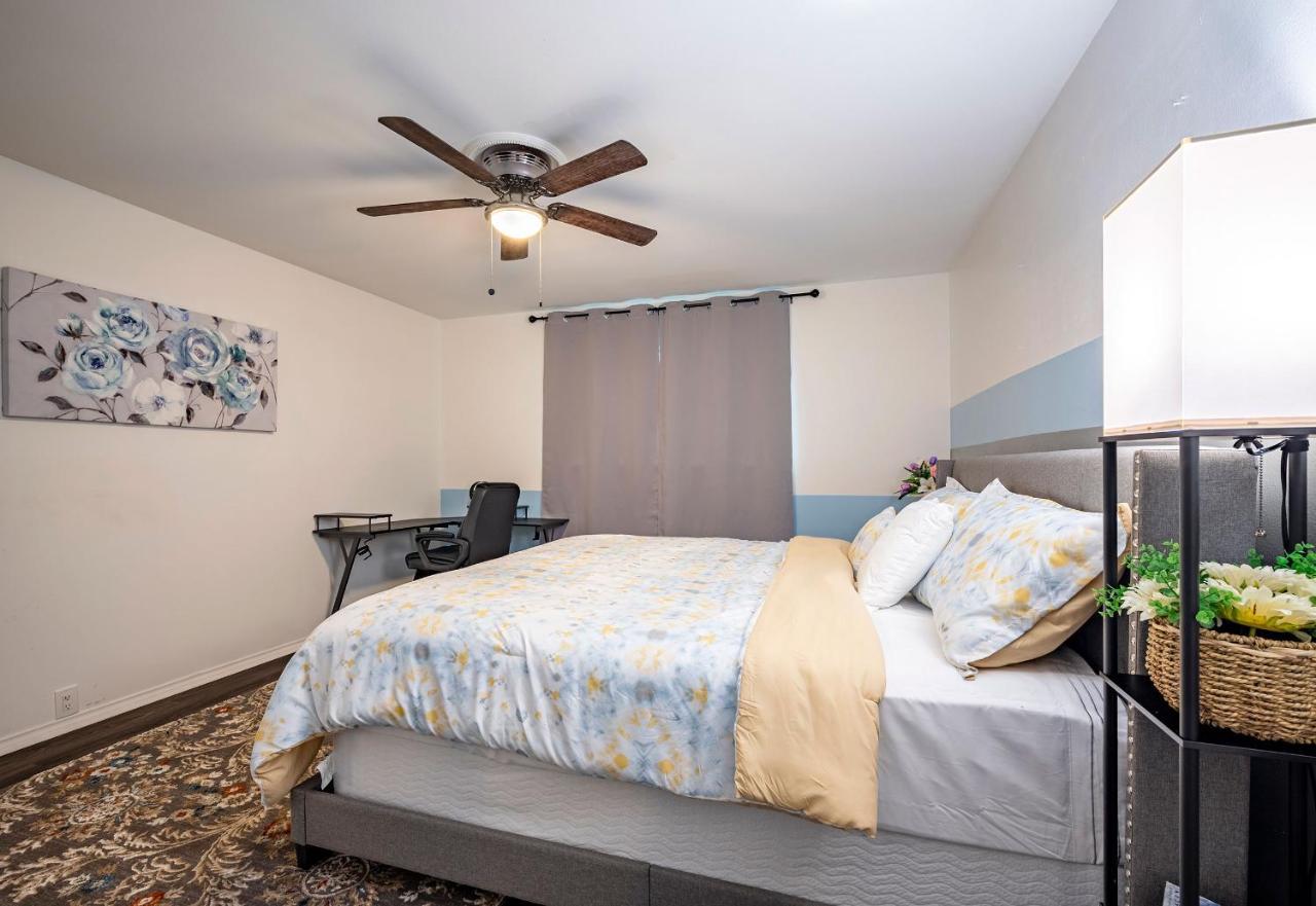 Lovely Comfort Uptown Condo For Houston Trip. Bagian luar foto