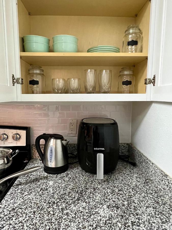 Lovely Comfort Uptown Condo For Houston Trip. Bagian luar foto