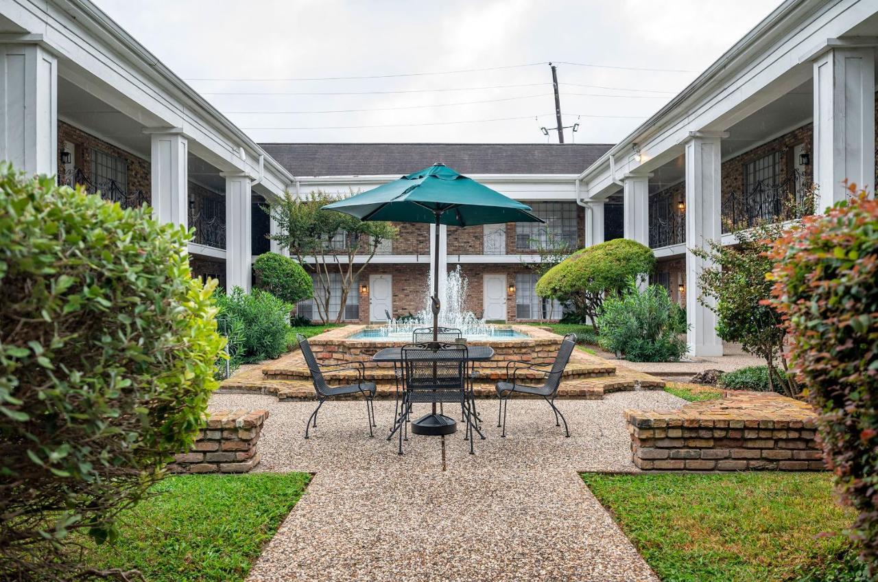 Lovely Comfort Uptown Condo For Houston Trip. Bagian luar foto